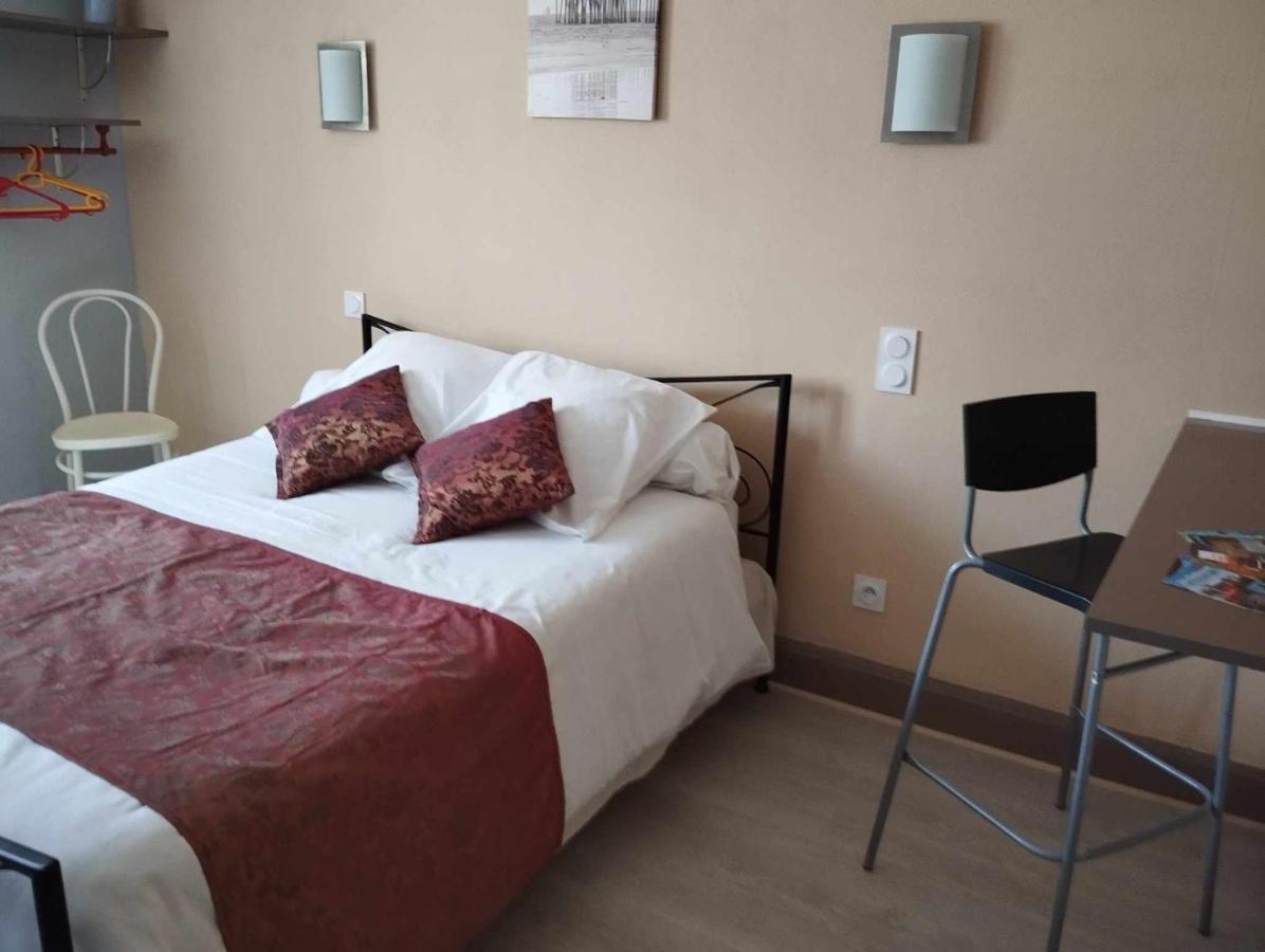 Hotel Moderne Prades-d'Aubrac Esterno foto